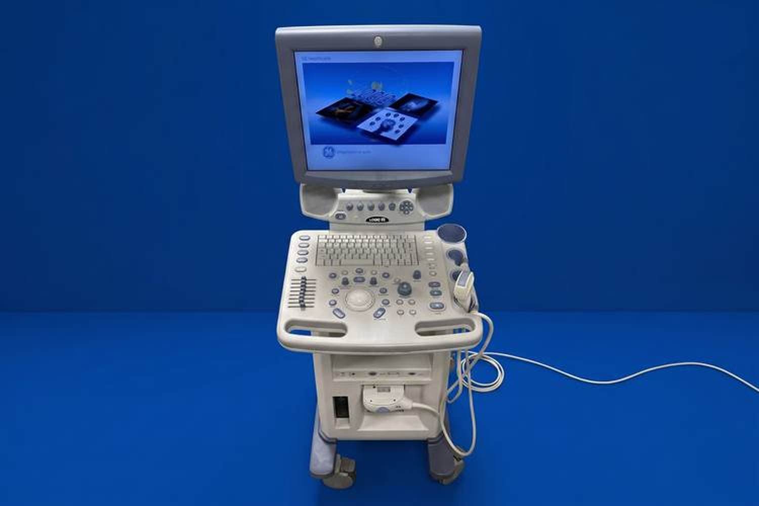 GE LOGIQ P5 ultrasound system