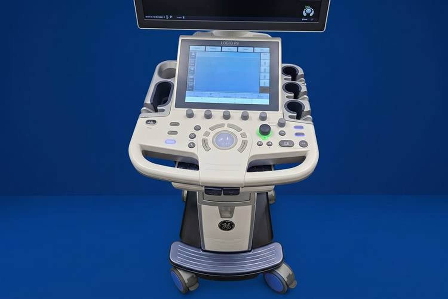 GE LOGIQ P9 control panel and trackball
